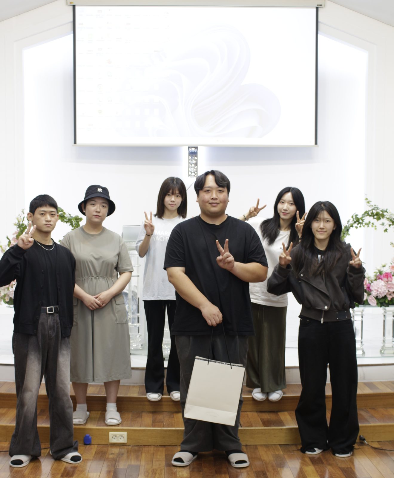 청년부 단체 사진